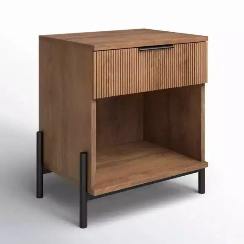 Table de chevet moderne avec tiroir cannelé, niche ouverte et pieds en métal