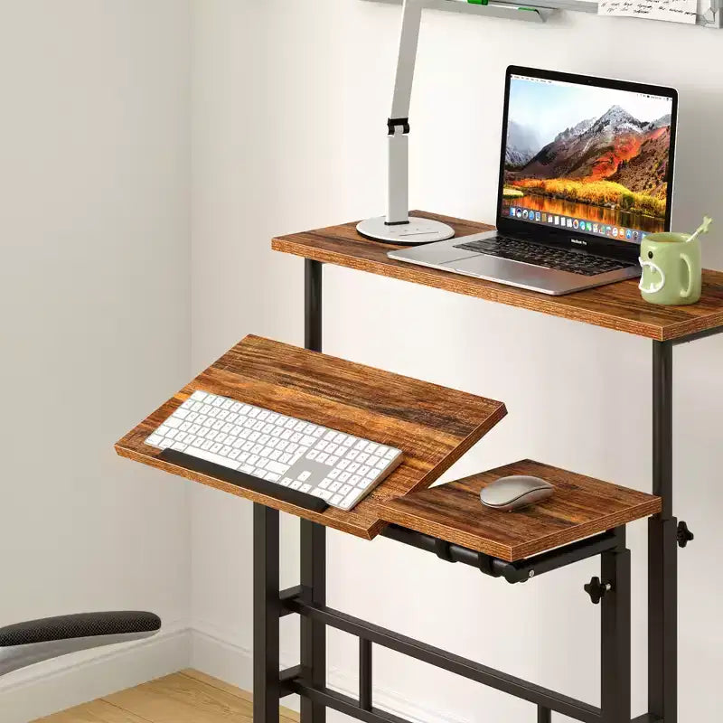 Bureau debout à hauteur réglable, postes de travail informatique avec plateau inclinable et roulettes verrouillables, bureau portable roulant pour ordinateur portable pour le bureau, marron