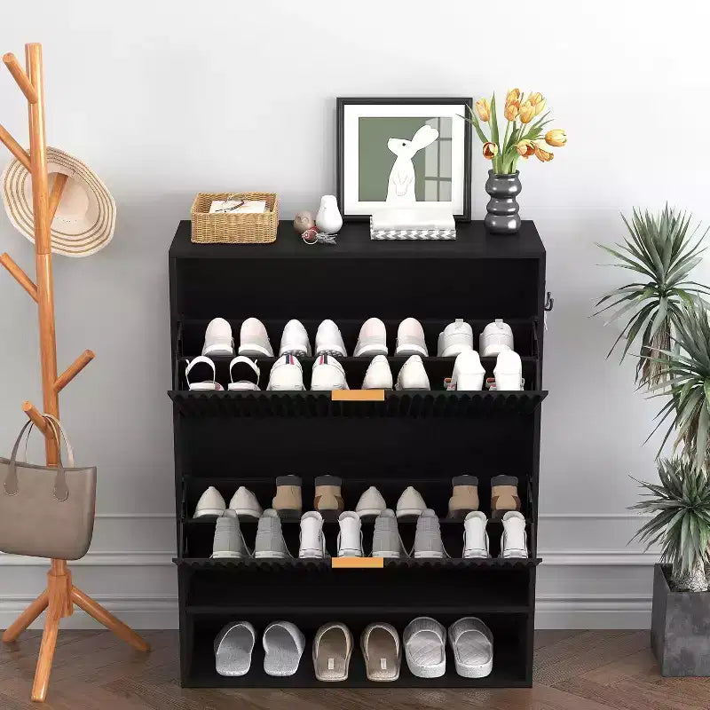 Meuble à chaussures fin et autoportant pour entrée avec 2 tiroirs basculants et étagère inférieure ouverte, organisateur de rangement à chaussures étroit cannelé avec crochets latéraux amovibles