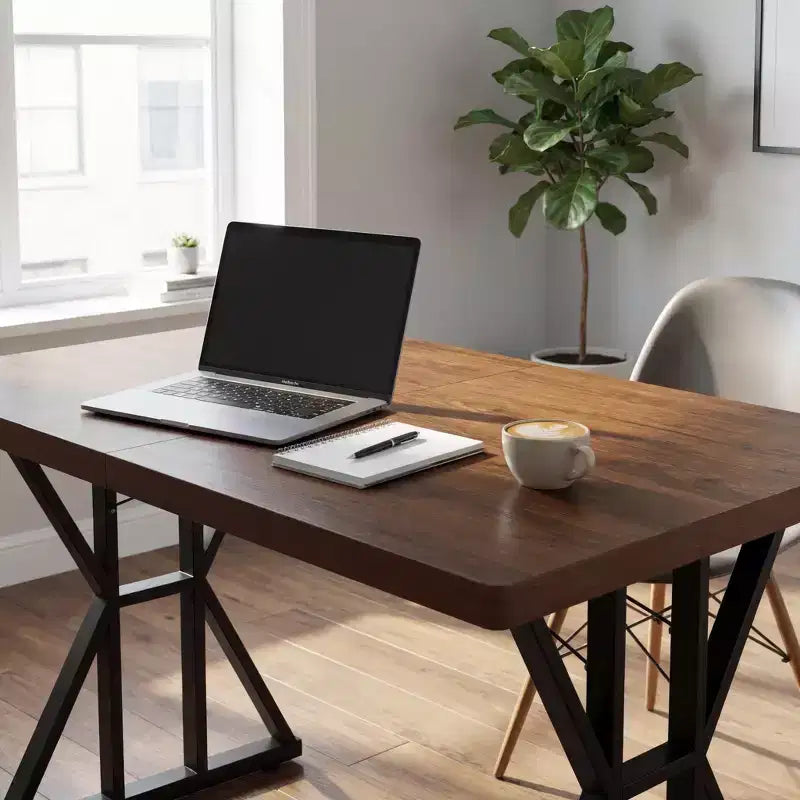 Table de salle à manger industrielle avec plateau effet bois et piètement métallique en X, table rectangulaire de taille fixe pour salle à manger ou cuisine